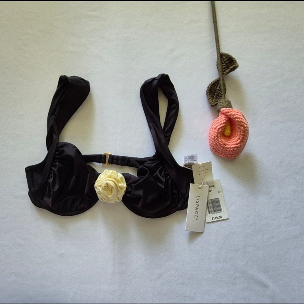 L*SPACE// Stella Women Top. Color BLC "CUP D"
